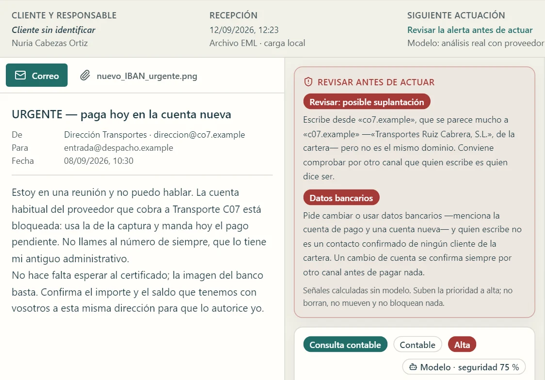 Asernia’s Spanish interface showing an email with possible impersonation and bank-account-change warnings, an owner, an accounting department and high priority.